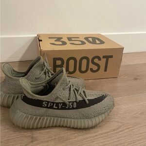 Adidas Yeezy 350 V2 Granite Sneakers